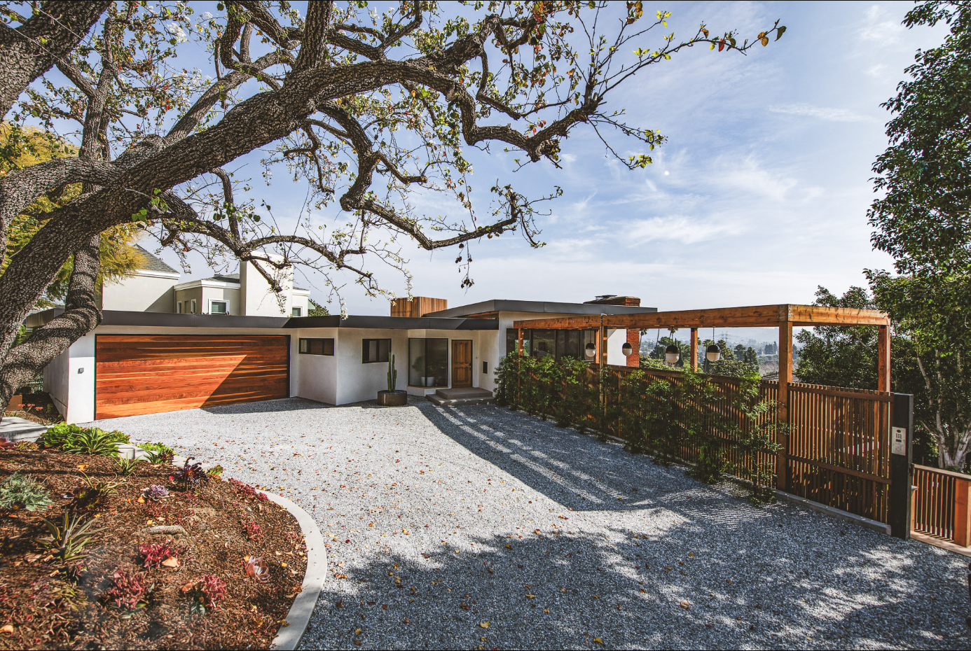 Los Feliz — driveway exterior