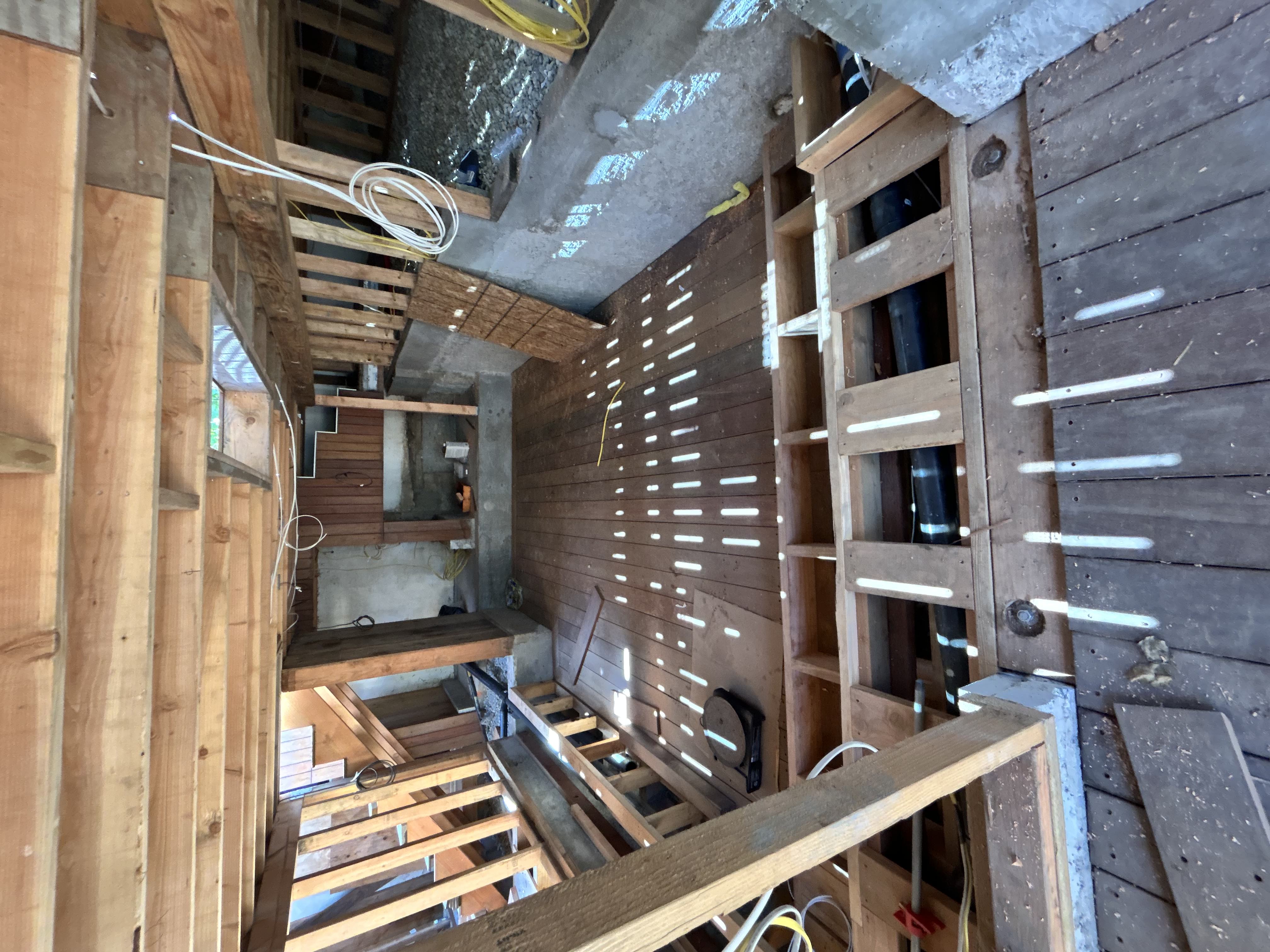 Santa Monica — framing and built-ins